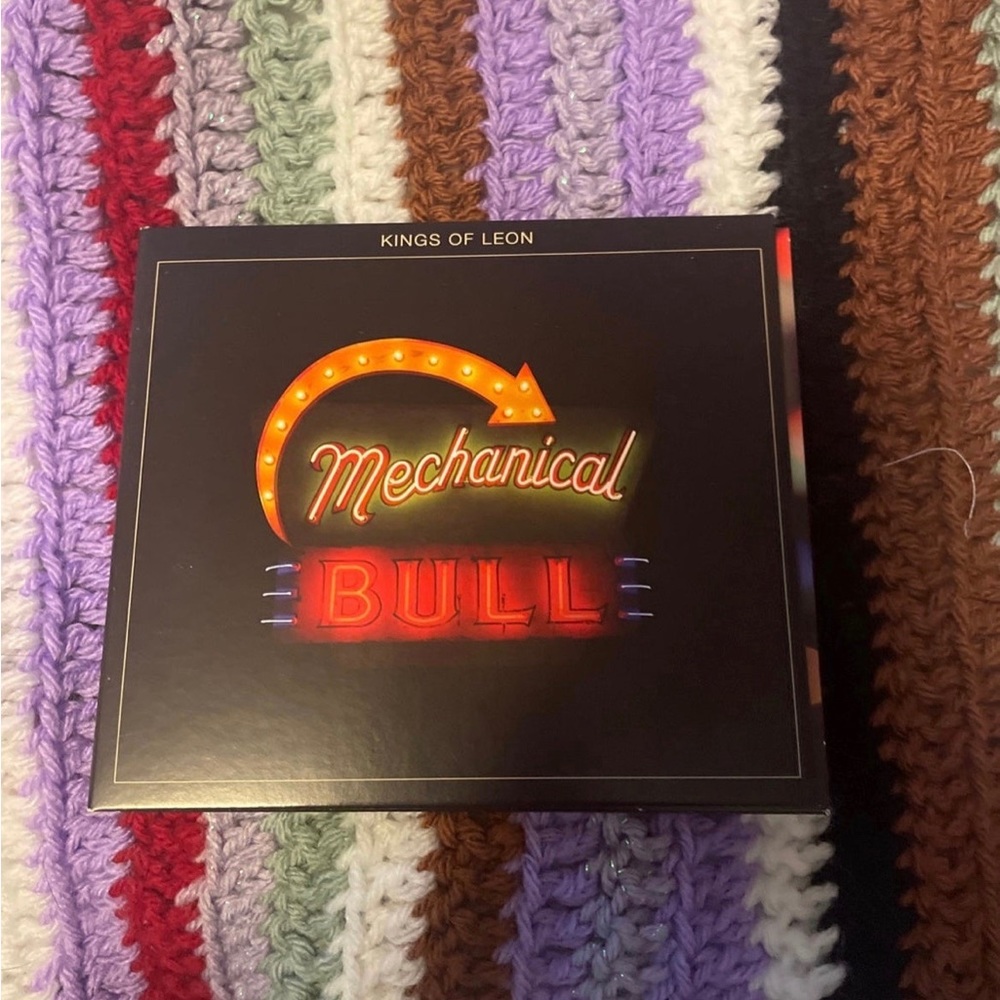 Kings of Leon Mechanical Bull CD